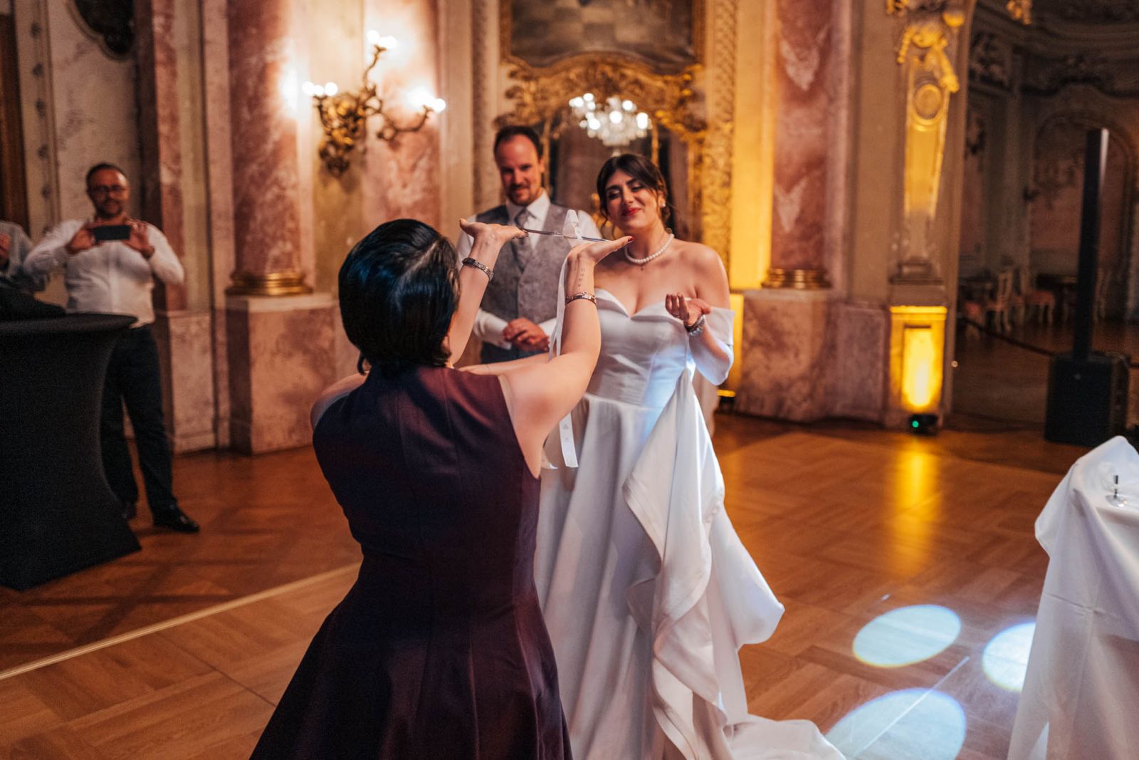 Hochzeitsfotograf Lippe, Hochzeitsfotograf Paderborn, Hochzeitsreportagen Schloss Bückeburg